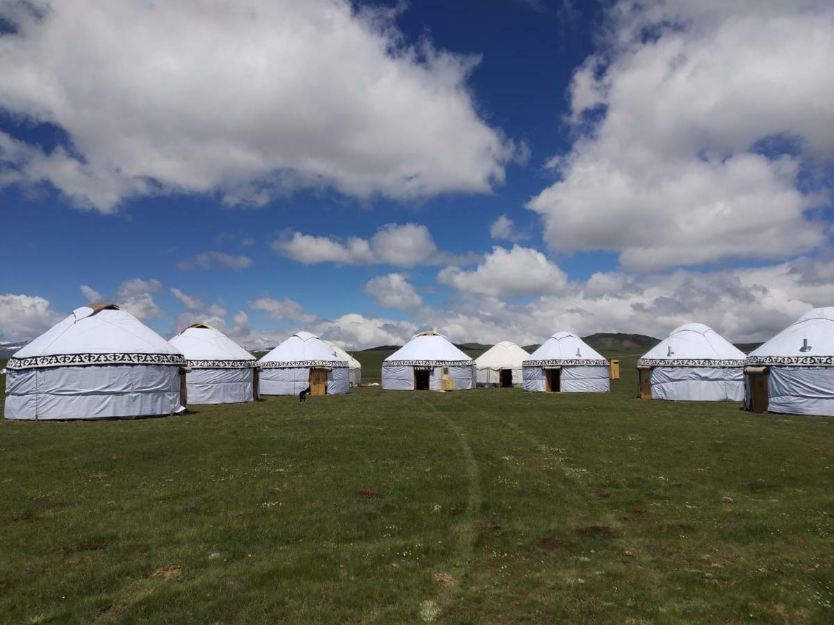 Yurt Camp Muras In Song Kol Lake Hotel Kochkor Eksteriør billede