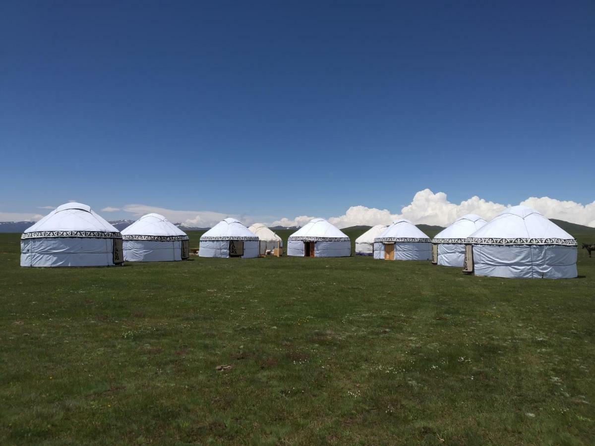 Yurt Camp Muras In Song Kol Lake Hotel Kochkor Eksteriør billede