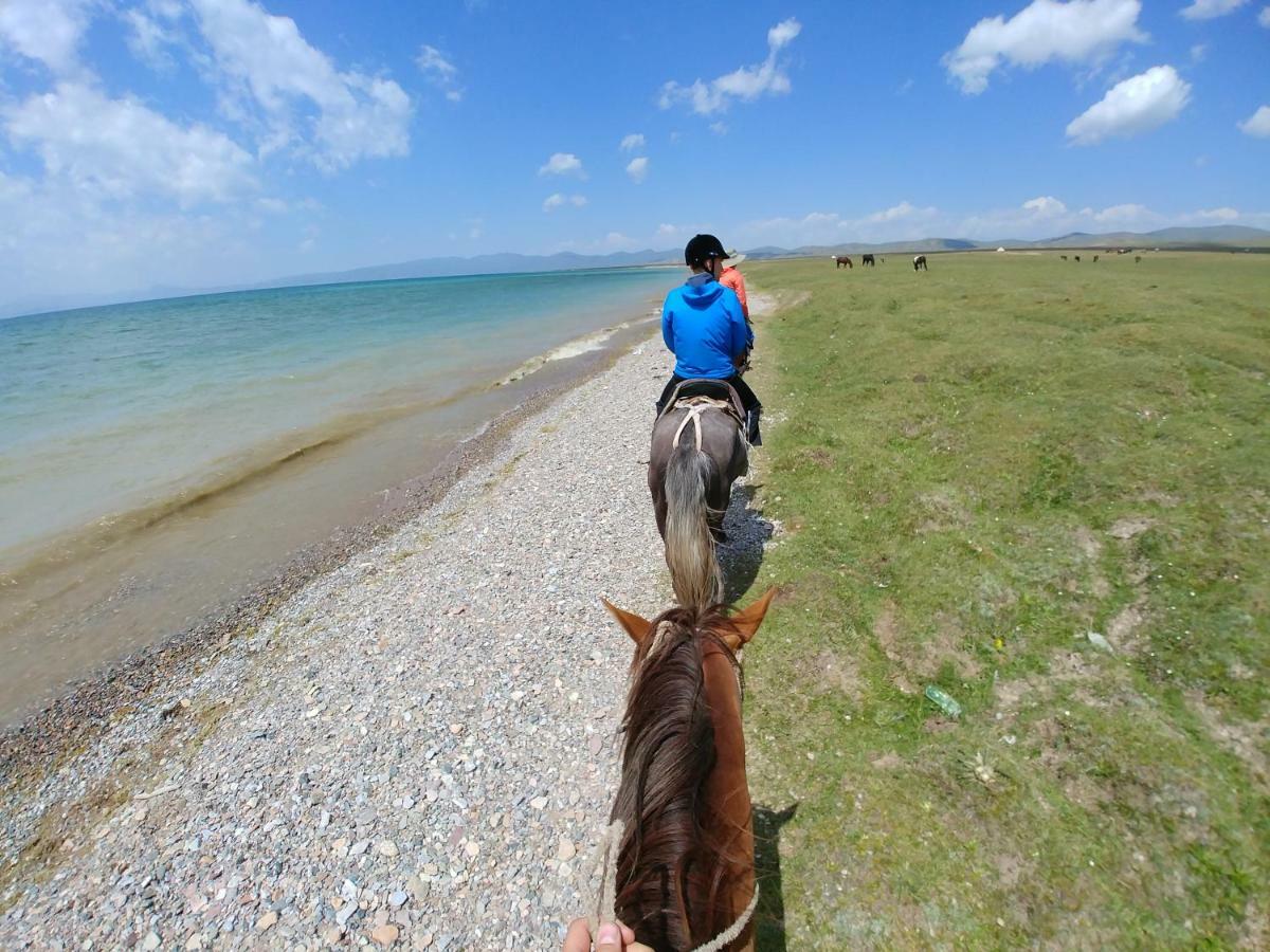 Yurt Camp Muras In Song Kol Lake Hotel Kochkor Eksteriør billede