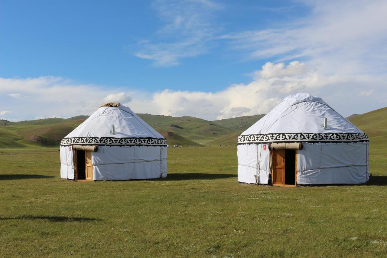 Yurt Camp Muras In Song Kol Lake Hotel Kochkor Eksteriør billede