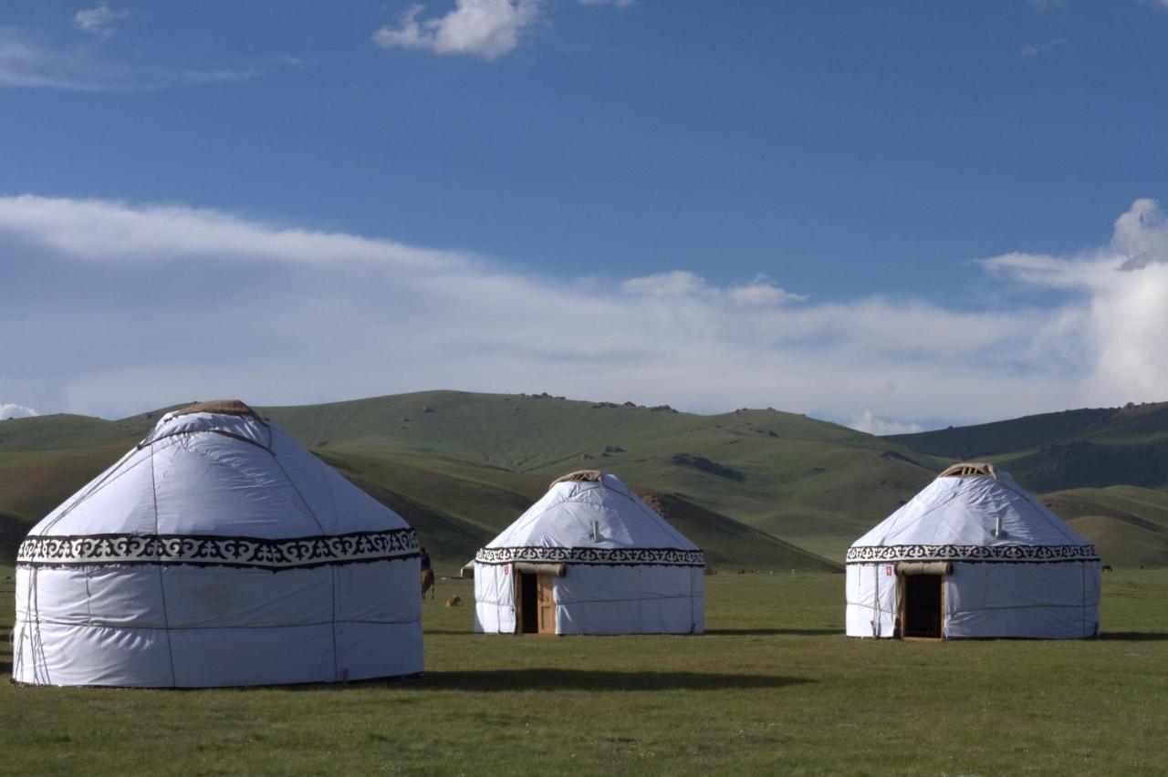 Yurt Camp Muras In Song Kol Lake Hotel Kochkor Eksteriør billede