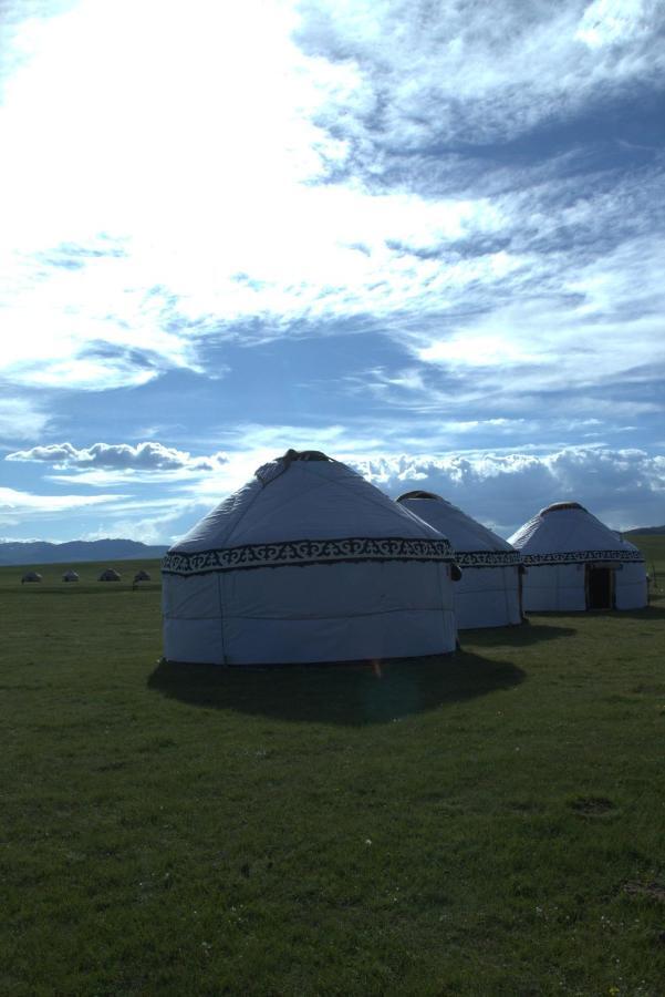 Yurt Camp Muras In Song Kol Lake Hotel Kochkor Eksteriør billede